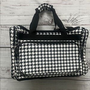 NWT Market Sample Black and White Houndstooth Duffel Bag